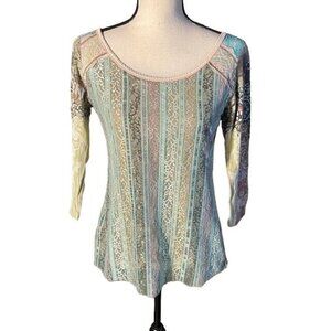 Edista Multi-Color Lace 3/4 Sleeve Shirt Size Medium